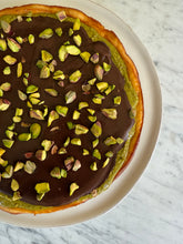 Cargar imagen en el visor de la galería, Cheesecake Dubai Pistacho