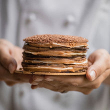 Cargar imagen en el visor de la galería, Torta Láminas de Chocolate