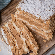 Cargar imagen en el visor de la galería,    Torta Mil Hojas Manjar Pastelera