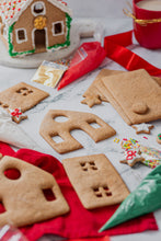 Cargar imagen en el visor de la galería, Casita de Navidad Para Armar
