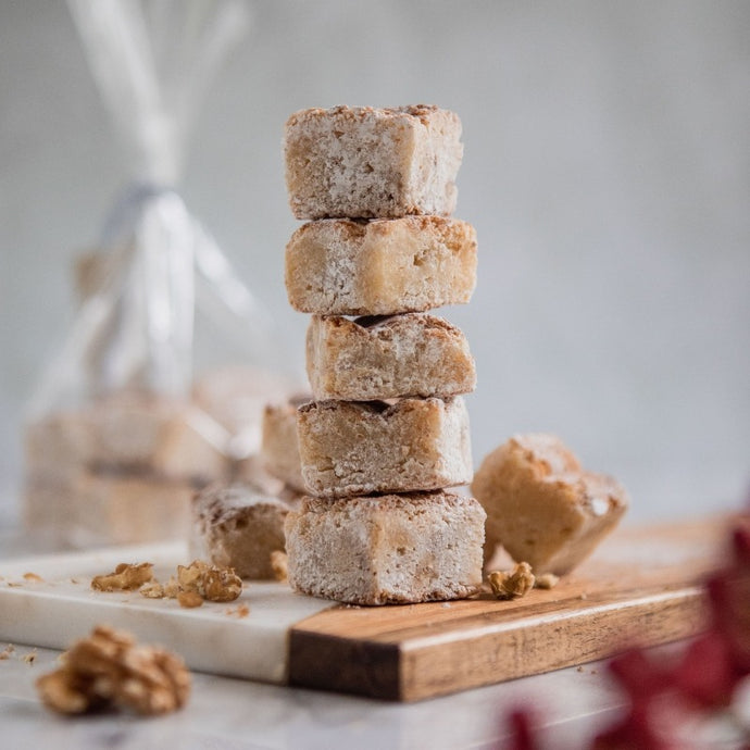 Mini Blondies Empolvados