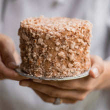 Cargar imagen en el visor de la galería, Torta Crocante de Almendras
